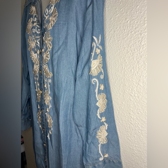 Boston Proper Embroidered Denim Tunic Shirt Dress โ Size S - Picture 6 of 8